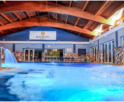 Foto del spa con piscina cubierta del Hotel Balneario El Raposo
