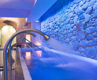 bañera de hidromasaje del spa ubicado en el Parador de Santo Estevo en Santo Estevo